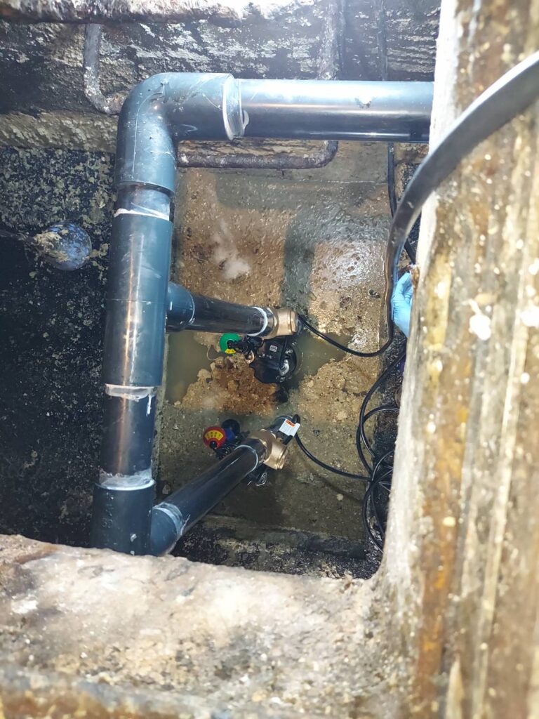 港区ビル 給排水設備工事 (02)